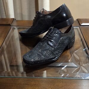Sophisticated Black Textured Men's Oxfords